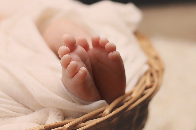 How long should babies sleep in a Moses basket?