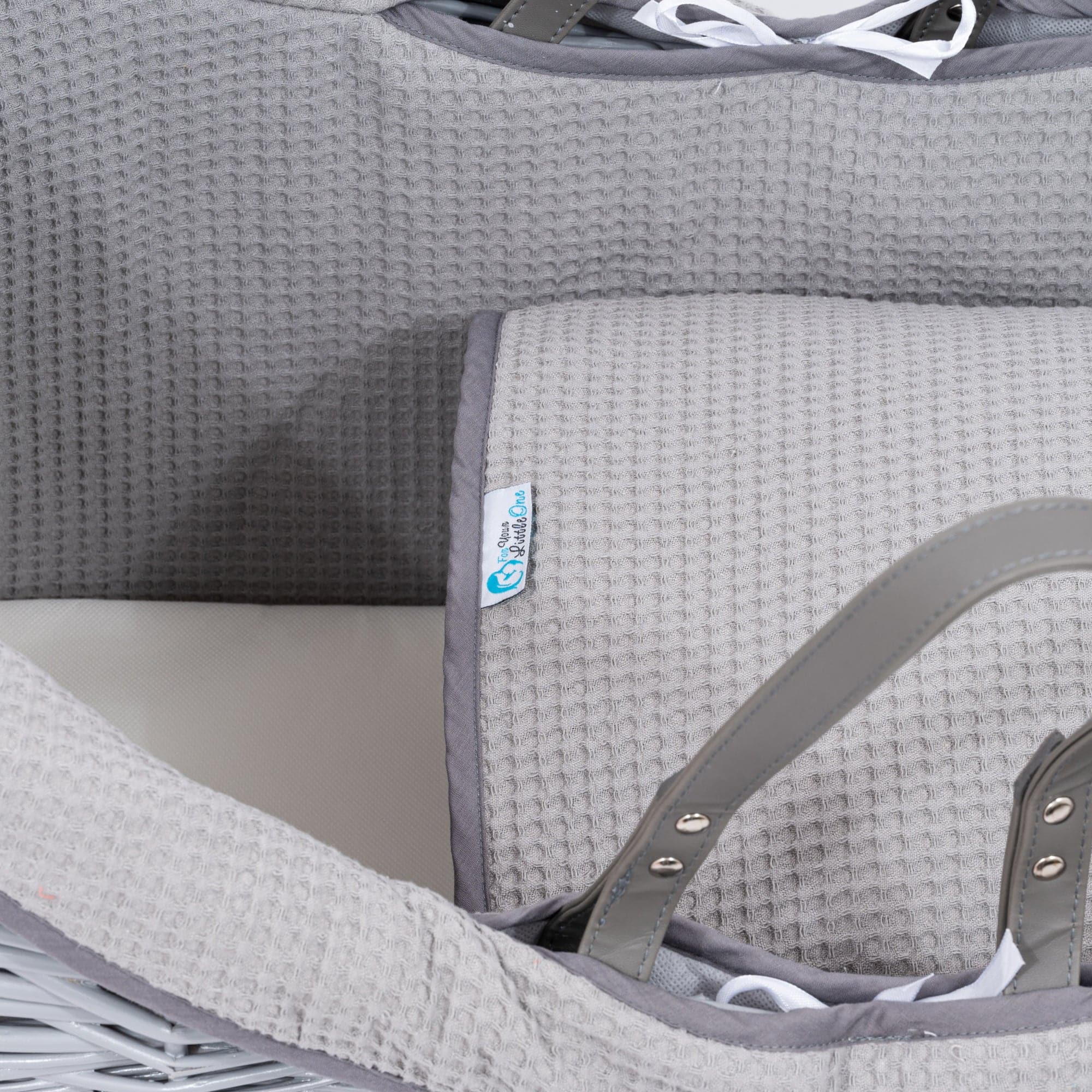 Pod Grey Waffle Moses Basket Bedding Set - For Your Little One