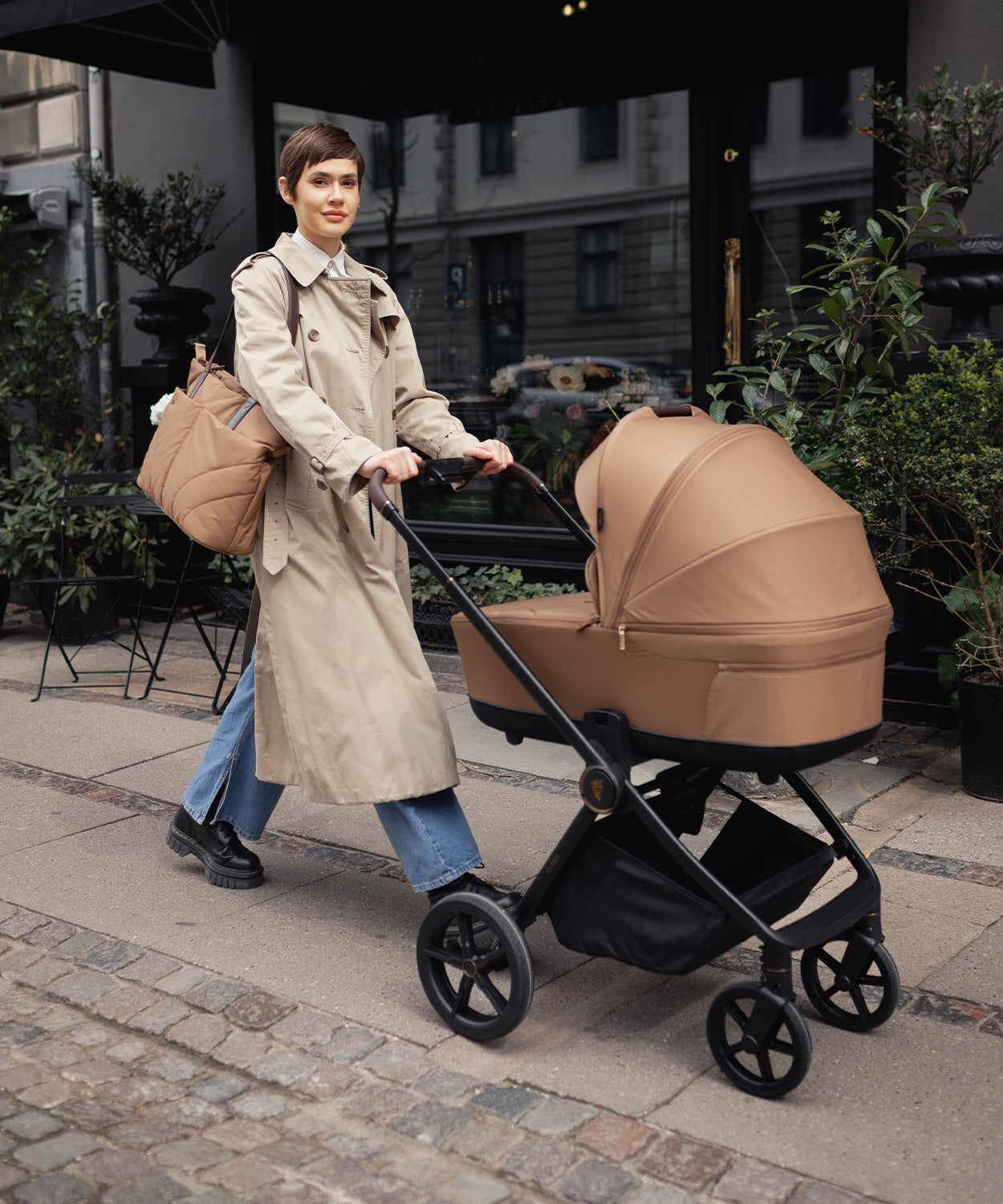 Venicci Claro 3 In 1 Travel System + Base - Caramel