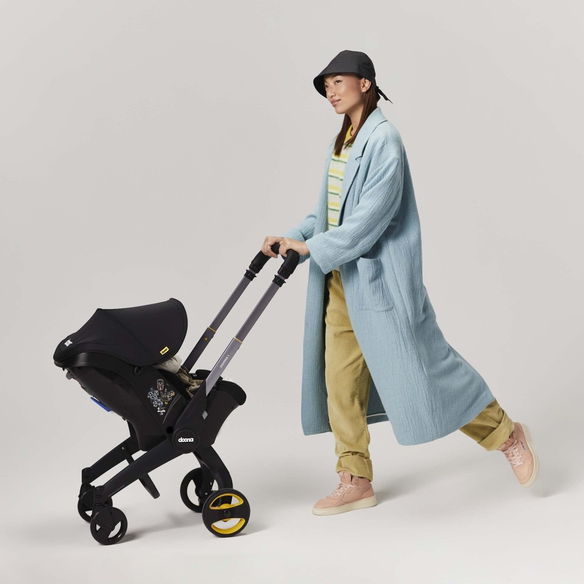Doona i Car Seat & Stroller + ISOFIX Base - Nitro Black - For Your Little One