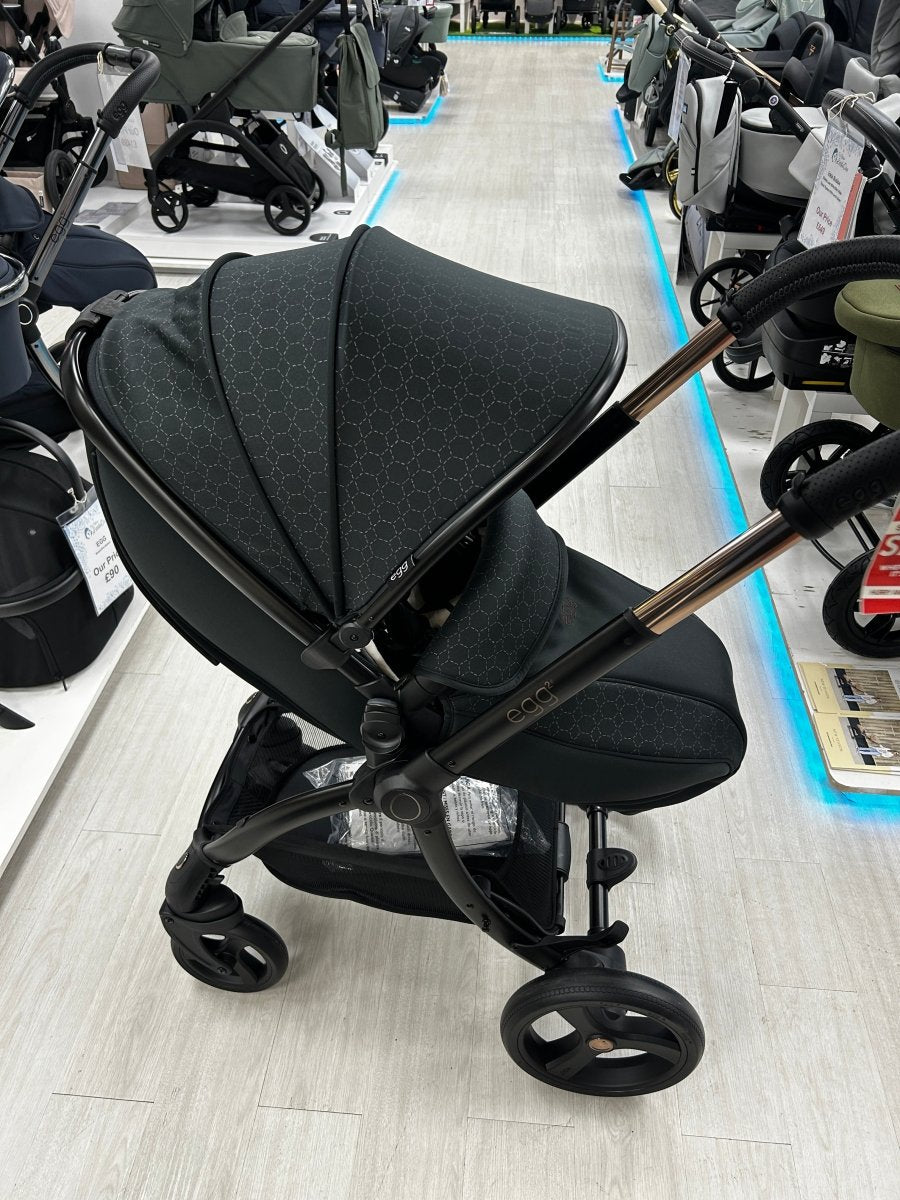 Egg® 2 Luxury Shell i - Size Special Edition Travel System Bundle - Black Geo (Showroom Display) (Clearance) - For Your Little One