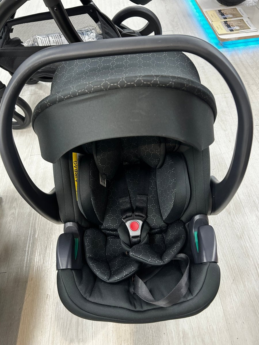 Egg® 2 Luxury Shell i - Size Special Edition Travel System Bundle - Black Geo (Showroom Display) (Clearance) - For Your Little One