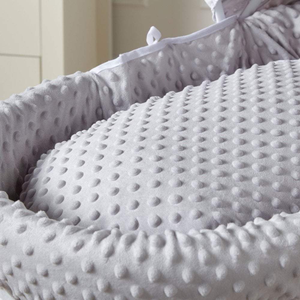 Grey moses hot sale basket bedding