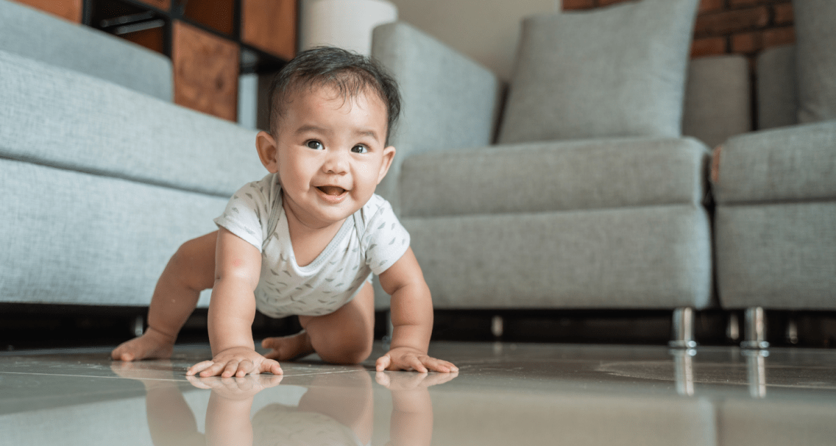 Baby's First Year: A Month-by-Month Milestone Guide - For Your Little One