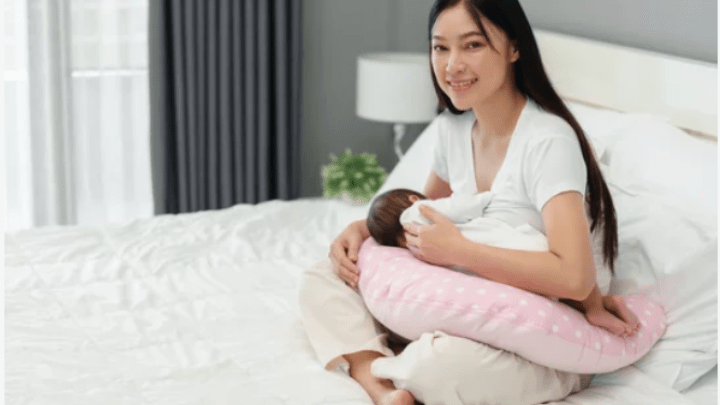 Comfort and Convenience: Nursing Pillows Help Baby-Feeding - For Your Little One