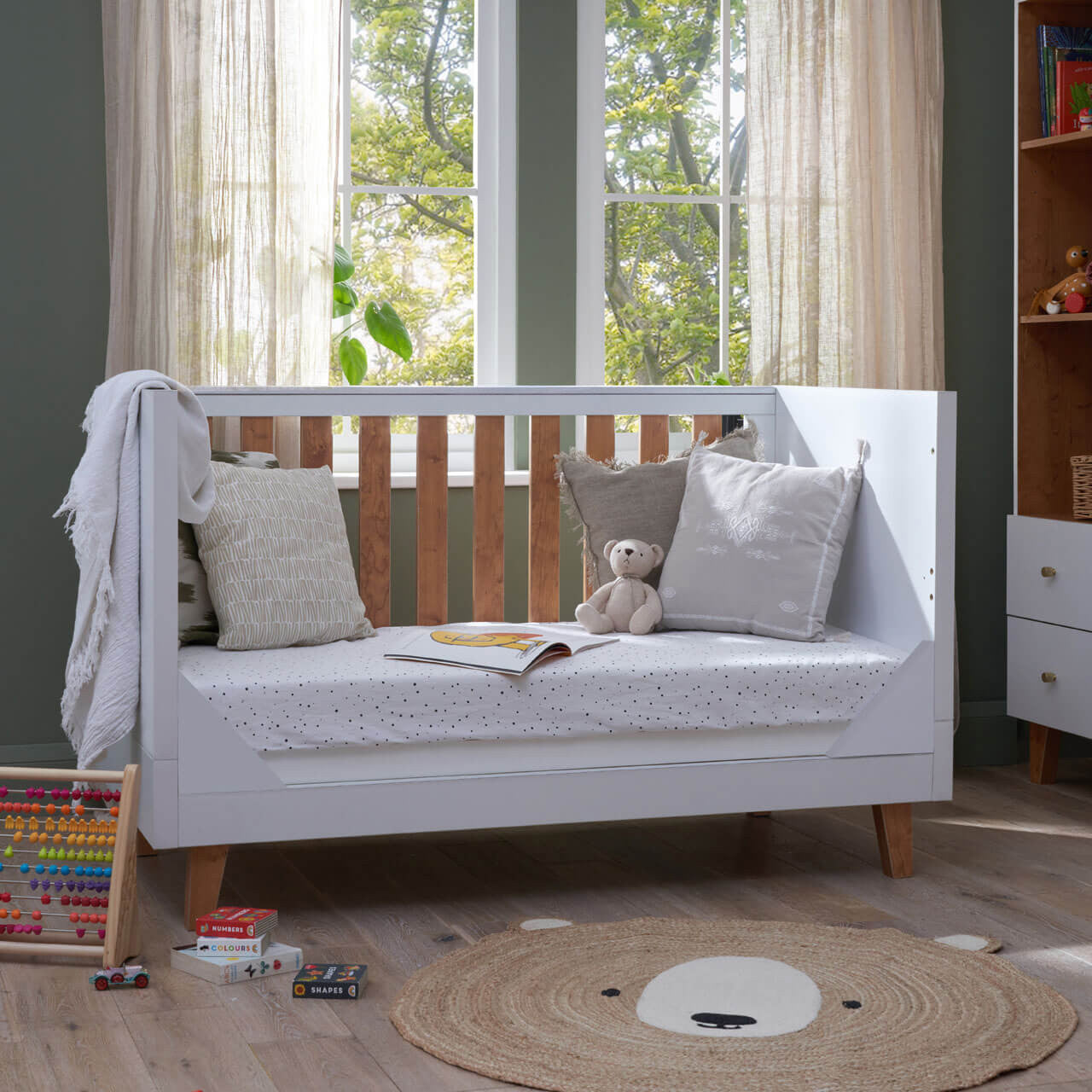 Tutti Bambini Como Cot Bed - White / Rosewood   