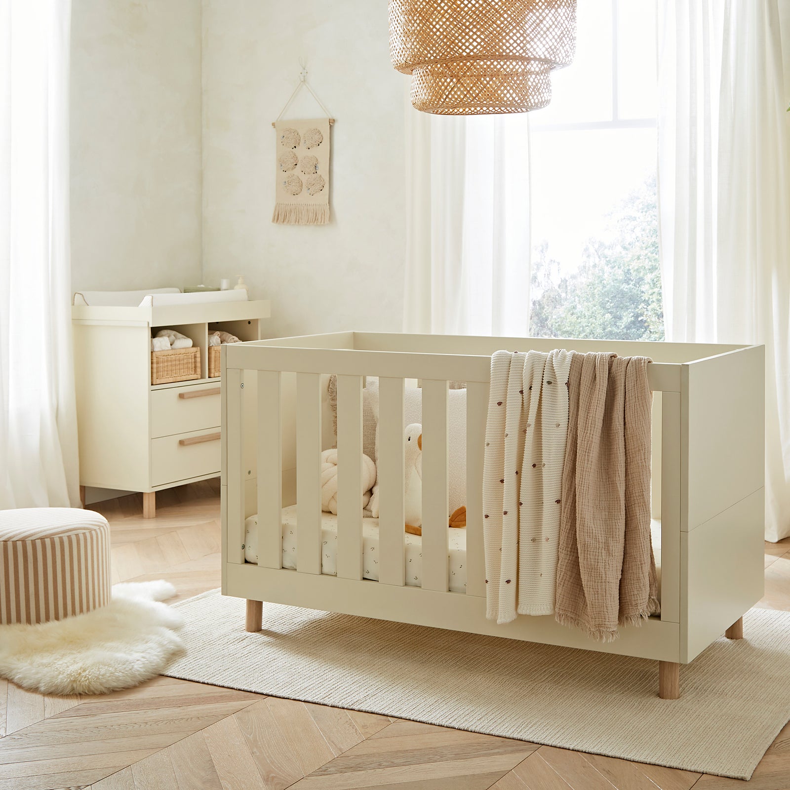 Cuddleco Harper Cot Bed - Cream & Ash