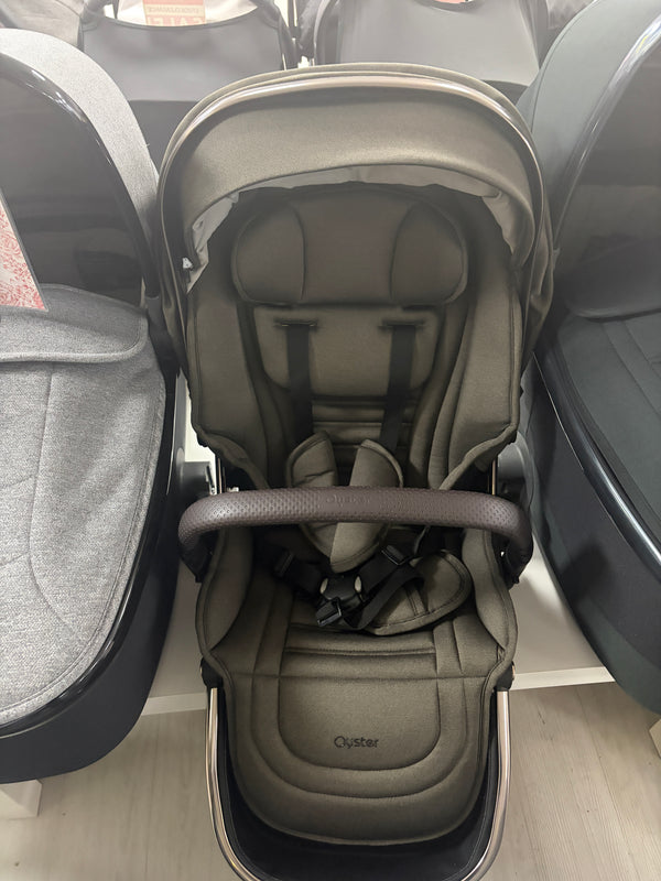 Babystyle Oyster 3 seat unit in mink with padded seat, front harness and canopy