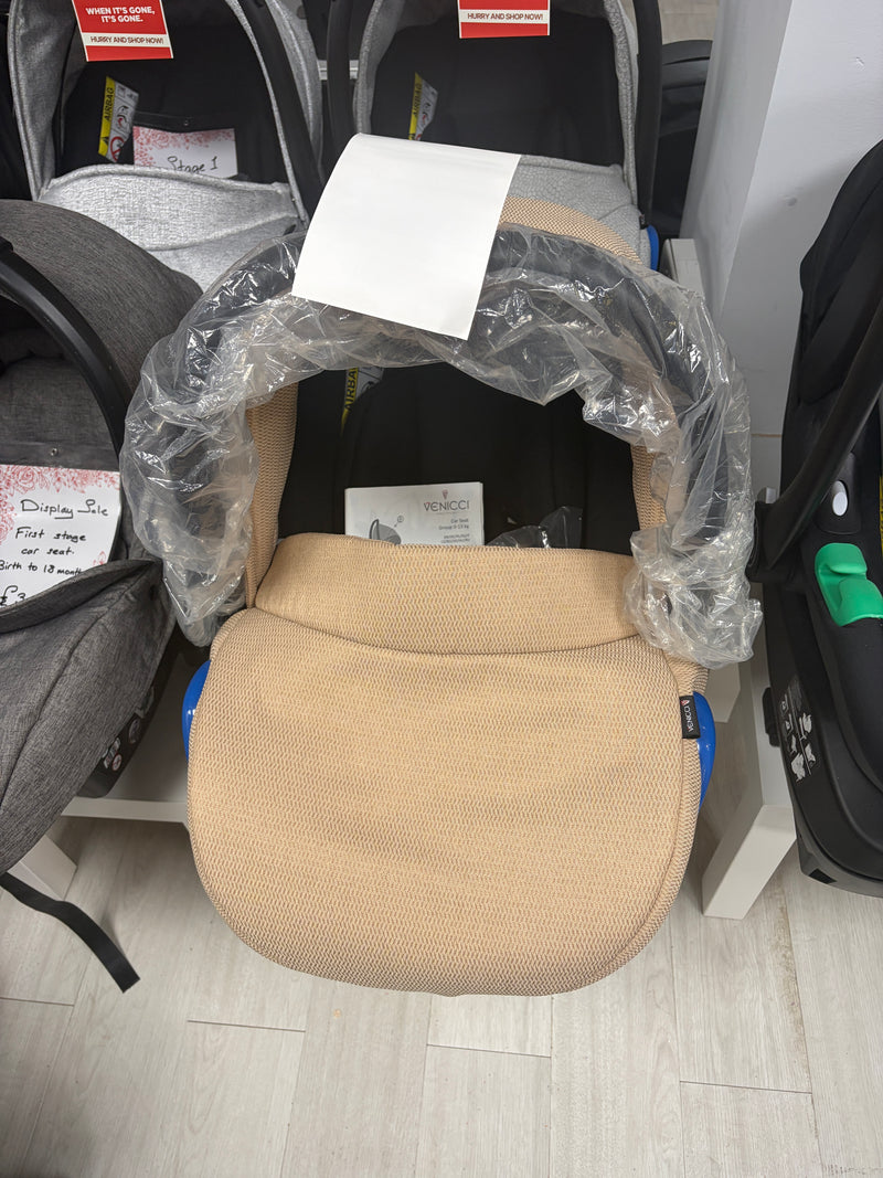 Venicci Newborn Car Seat - Cream-Ex Display Clearance