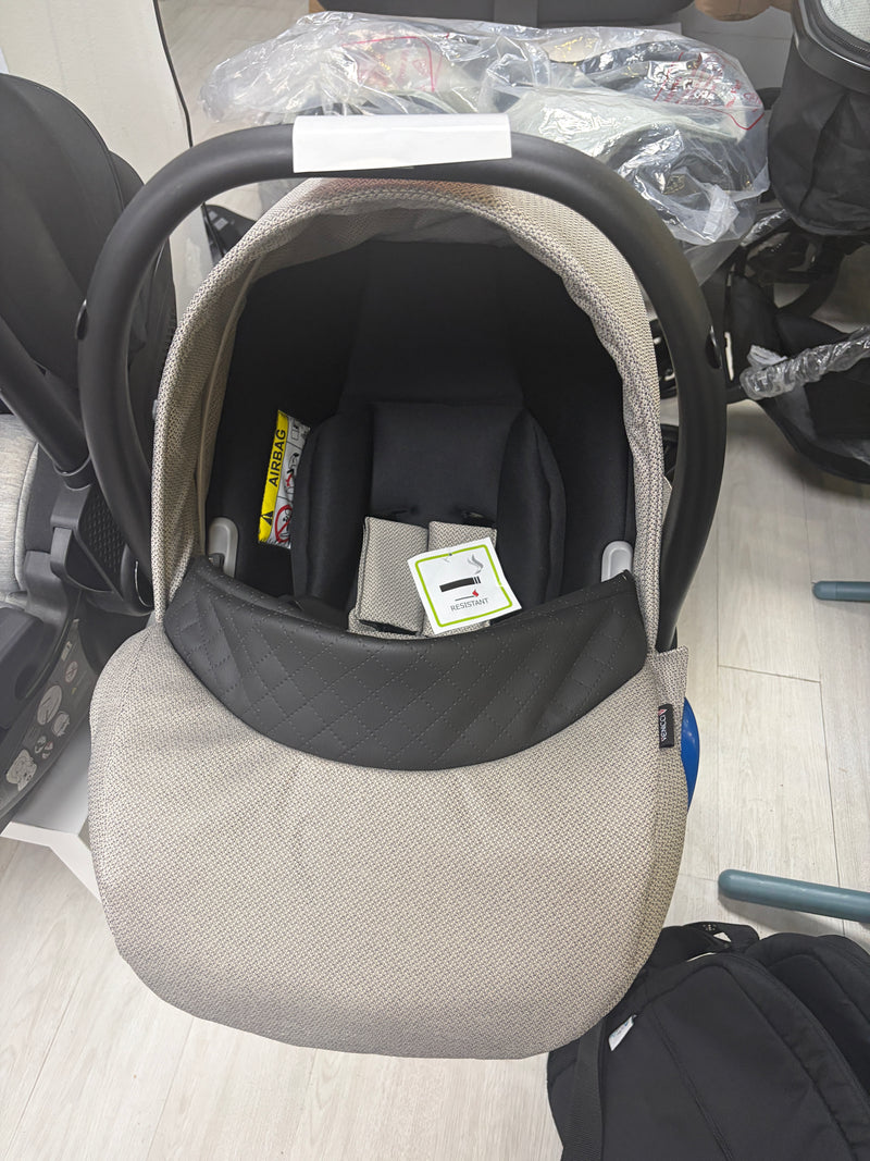 Venicci Newborn Car Seat - Beige-Ex Display Clearance