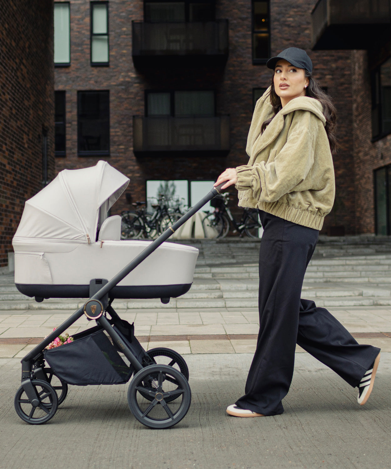 Venicci Claro 2 In 1  Pram - Vanilla   