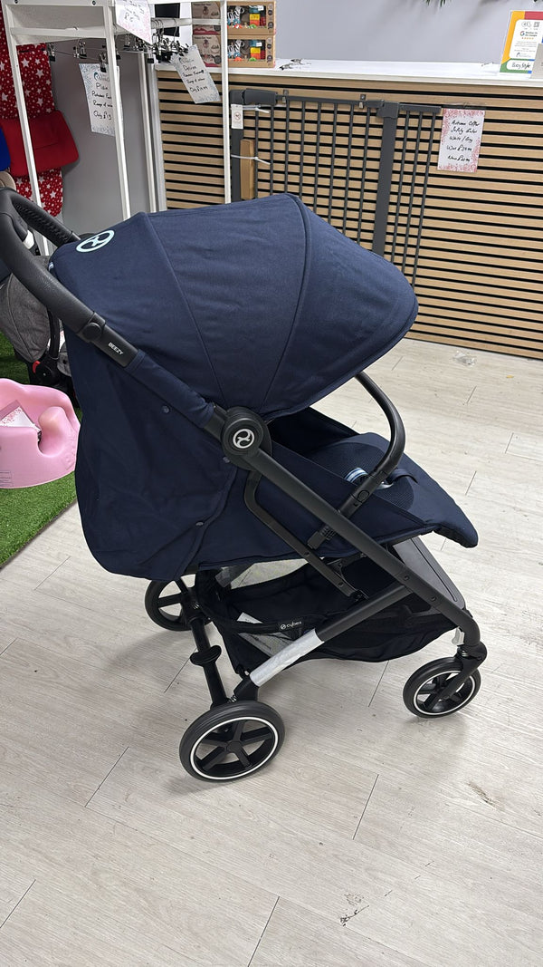 Cybex Beezy in Navy Blue - Showroom Clearance