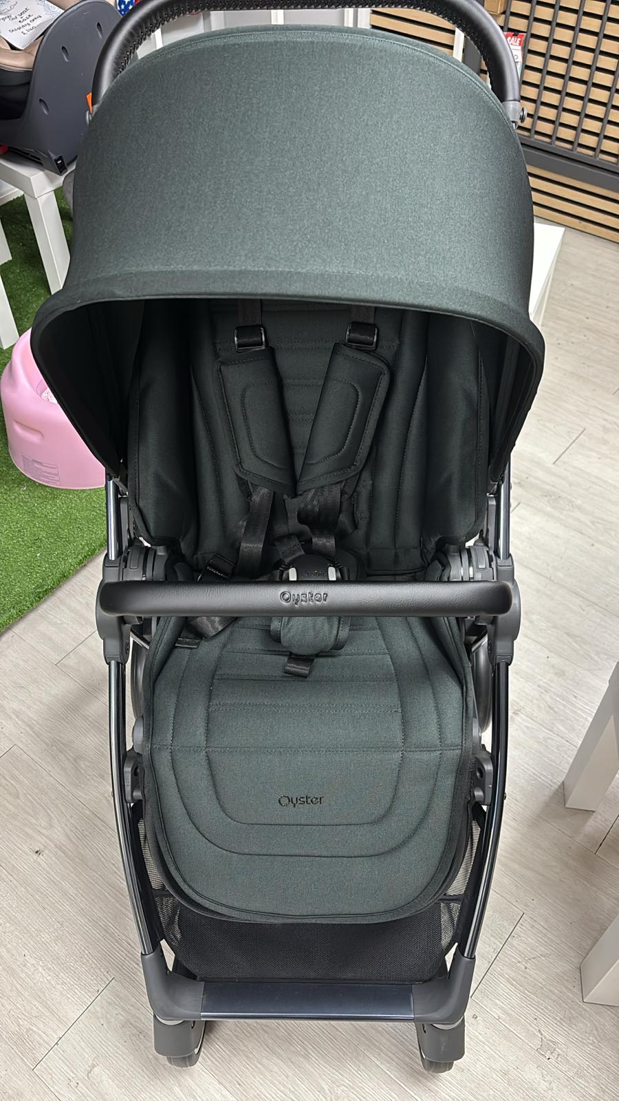 Babystyle Gravity+ Pushchair with car seat and isofix base - Showroom Display Model
