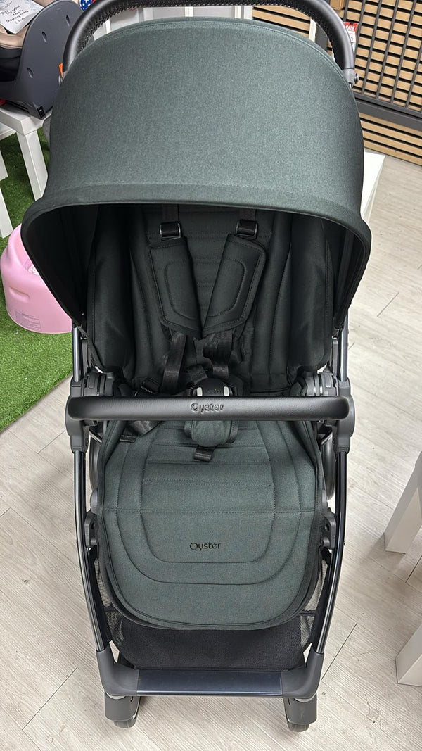 Babystyle Gravity+ Pushchair with car seat and isofix base - Showroom Display Model