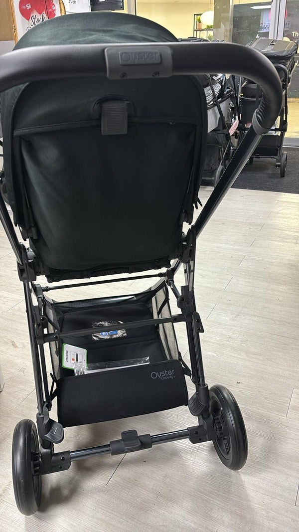 Babystyle Gravity+ Pushchair with car seat and isofix base - Showroom Display Model