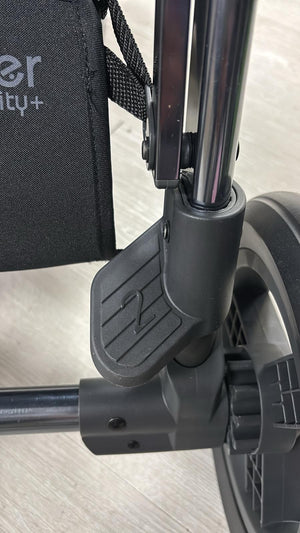 Babystyle Gravity+ Pushchair with car seat and isofix base - Showroom Display Model