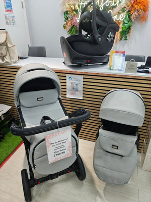 **Display Model** - Mee - Go 3 in 1 Plus Milano Evo 3 in 1 Plus Travel System - Stone Grey - For Your Little One