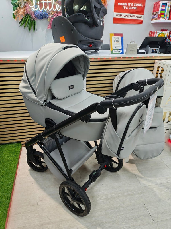 **Display Model** - Mee - Go 3 in 1 Plus Milano Evo 3 in 1 Plus Travel System - Stone Grey - For Your Little One