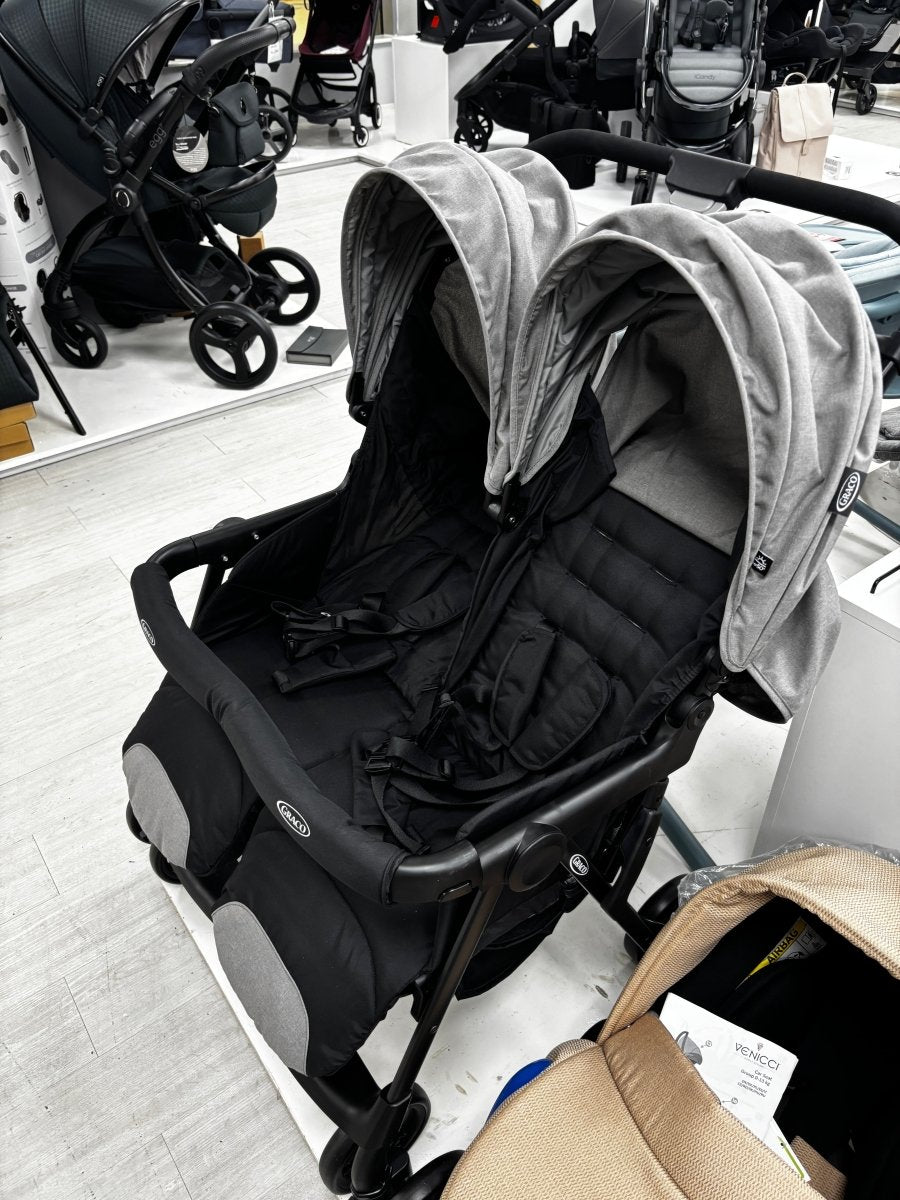 Graco Duo Rider with rain cover - Ex display - For Your Little One
