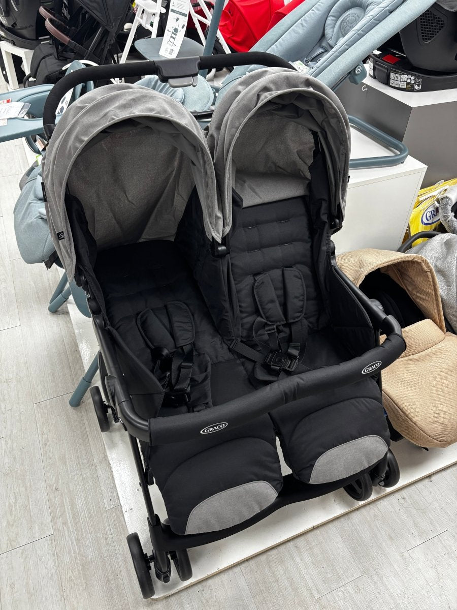 Graco Duo Rider with rain cover - Ex display - For Your Little One