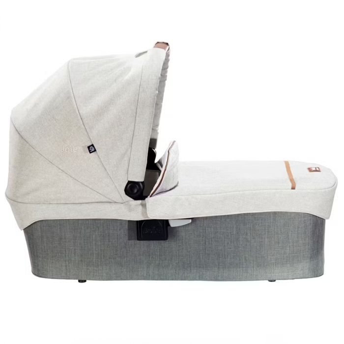 Joie Ramble XL Signature Carrycot Including Raincover - Oyster   