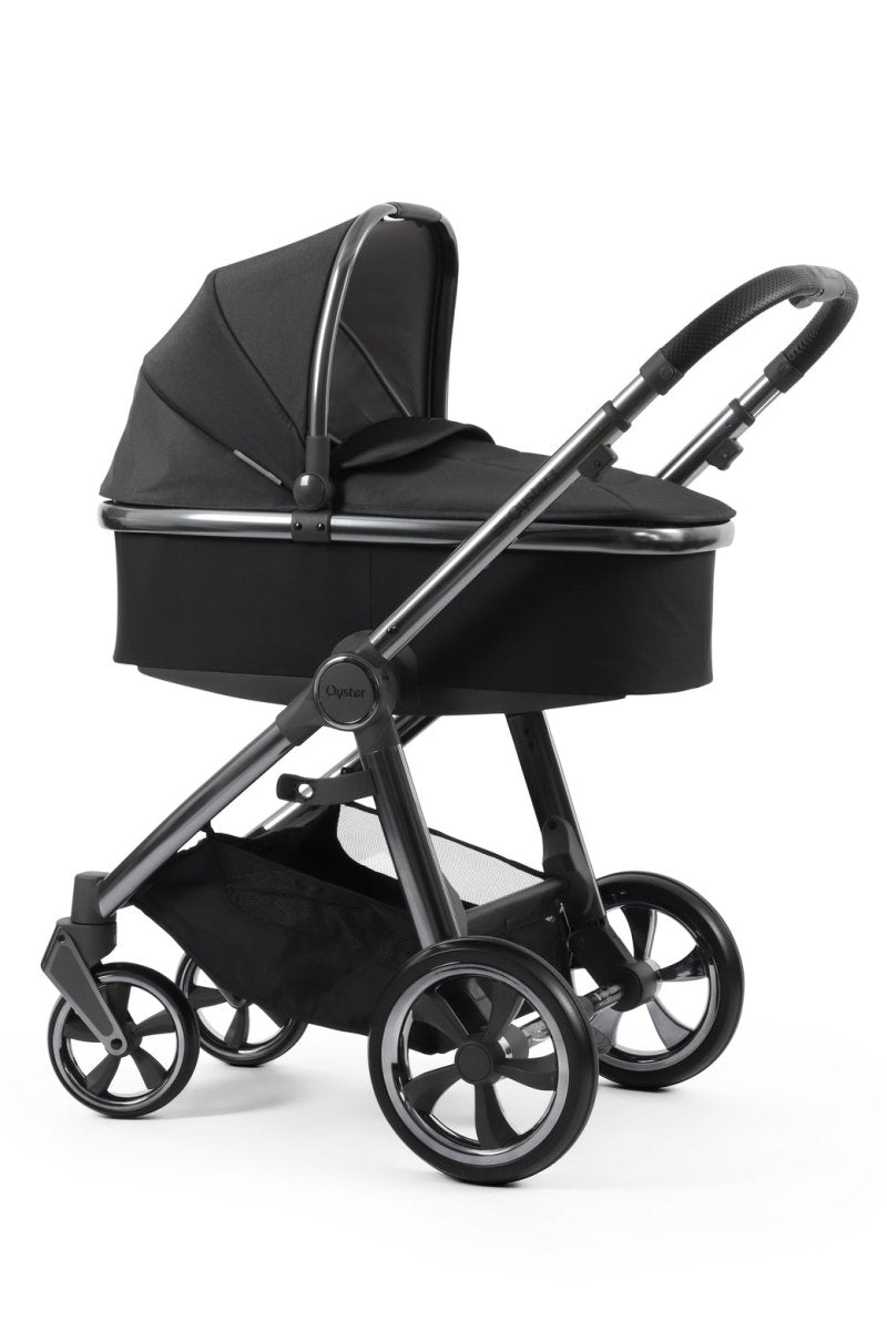 **Stock Clearance** BabyStyle Oyster 3 Carrycot - Carbonite - For Your Little One