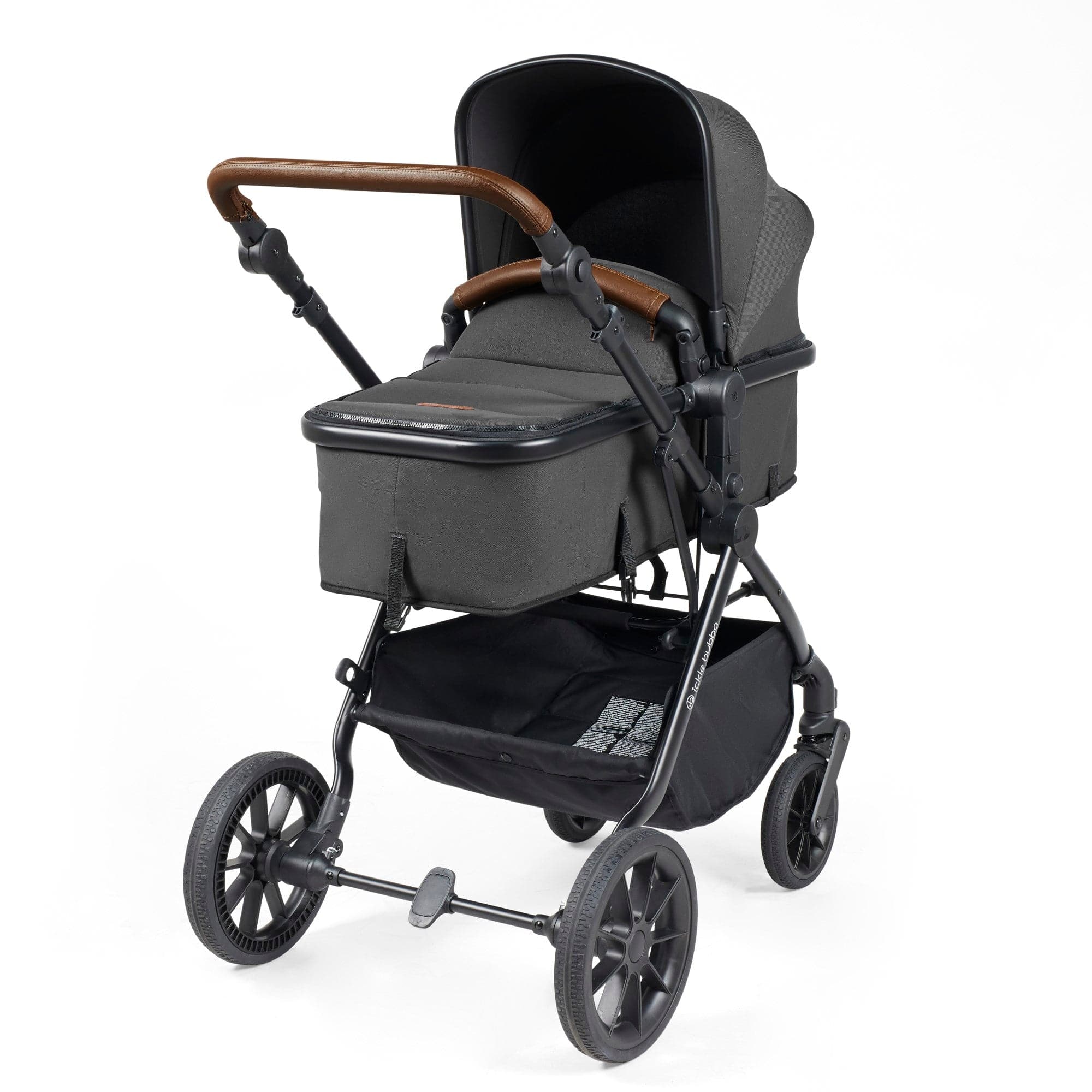 Ickle Bubba Cosmo I-Size Travel System With Stratus Car Seat & Isofix Base - Black   