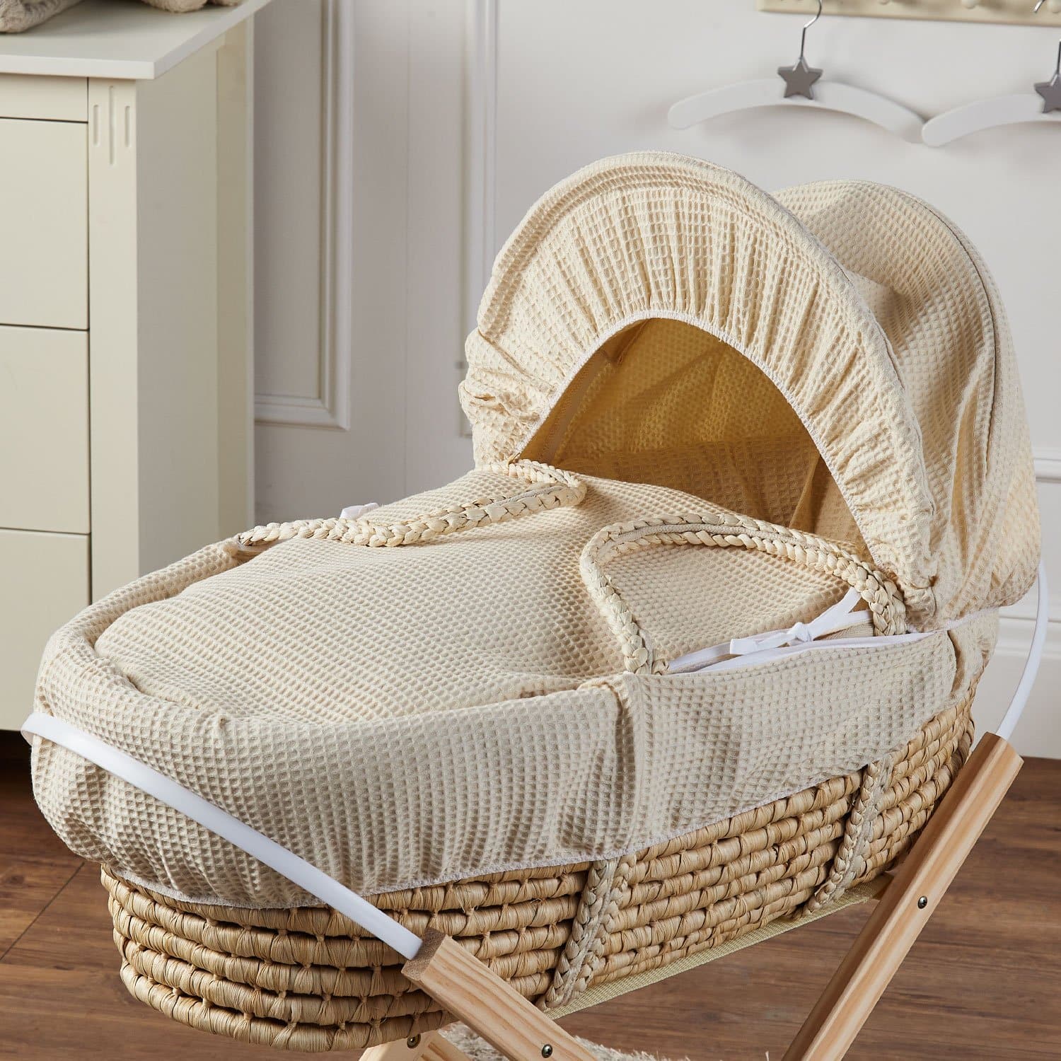 Palm Baby Deluxe Moses Basket With Stand - Waffle / Cream | For Your Little One