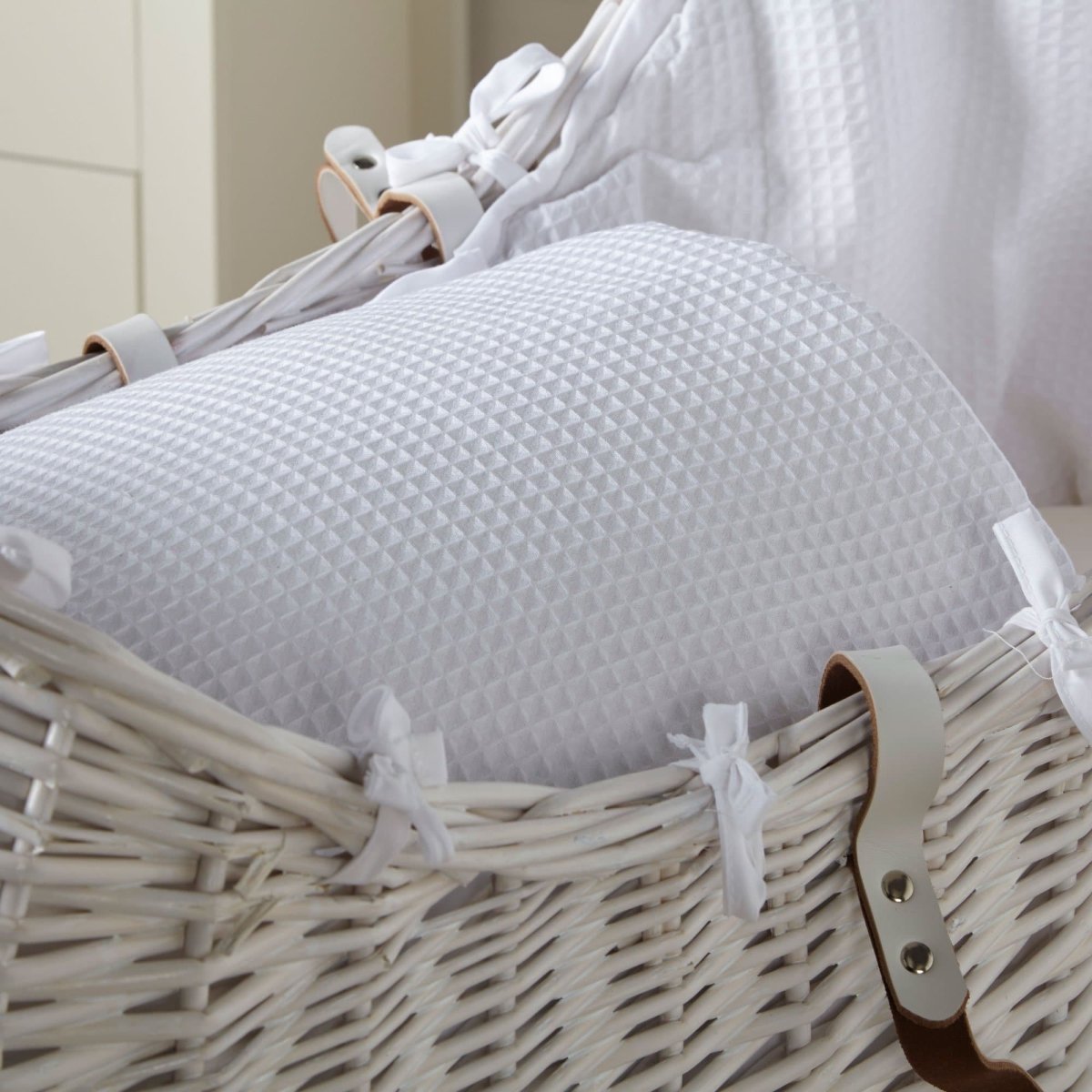 Wicker Pod Baby Deluxe Moses Basket - For Your Little One